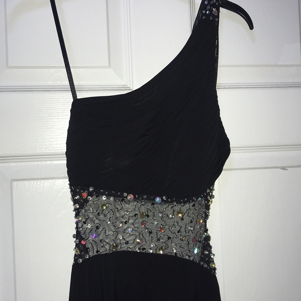 Never Worn Prom Dress w Train